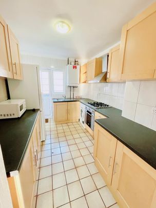 3 bedroom semi-detached house to rent - Photo 1