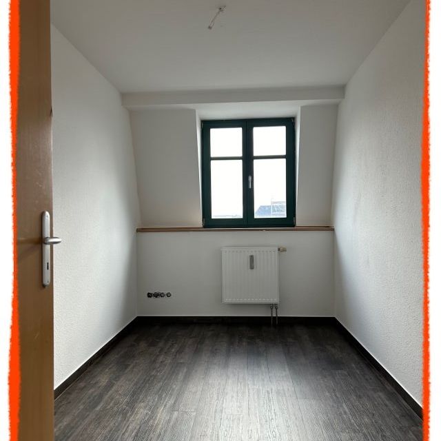 3-Zimmer-Dachwohnung mit BALKON in zentraler CITYLAGE zu vermieten! - Foto 1