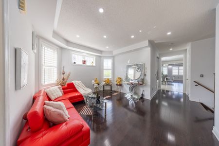For Lease - 36 Michaelis Street, New Tecumseth, Ontario - Photo 3