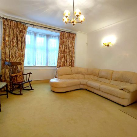 Walmington fold London N12 - Photo 2