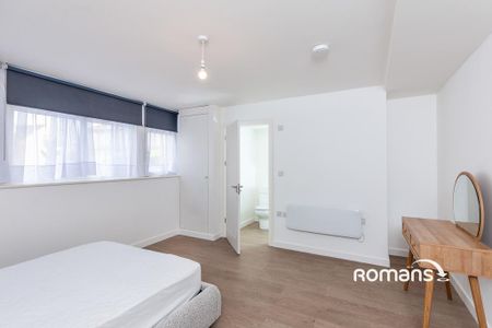 Studio to rent - Photo 2
