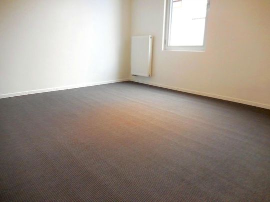 Renovatiewoning met tuin - Photo 1