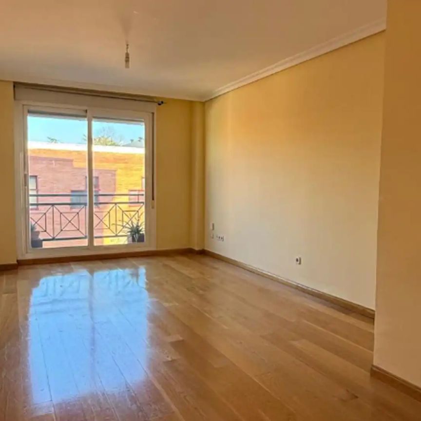 Piso de alquiler en Travesía de Ramón y Cajal, Zona Norte - Foto 1