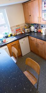 5 bedroom apartment to rent - Photo 4