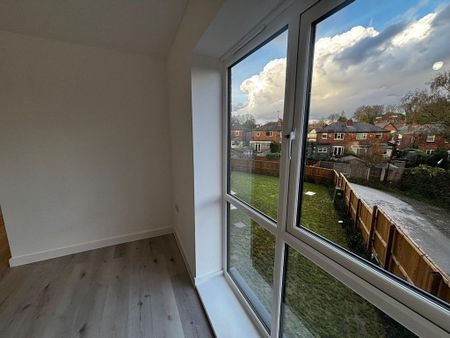 2 bedroom apartment to rent - Photo 4