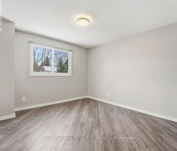 2039 ST. LAURENT BOULEVARD - Photo 3