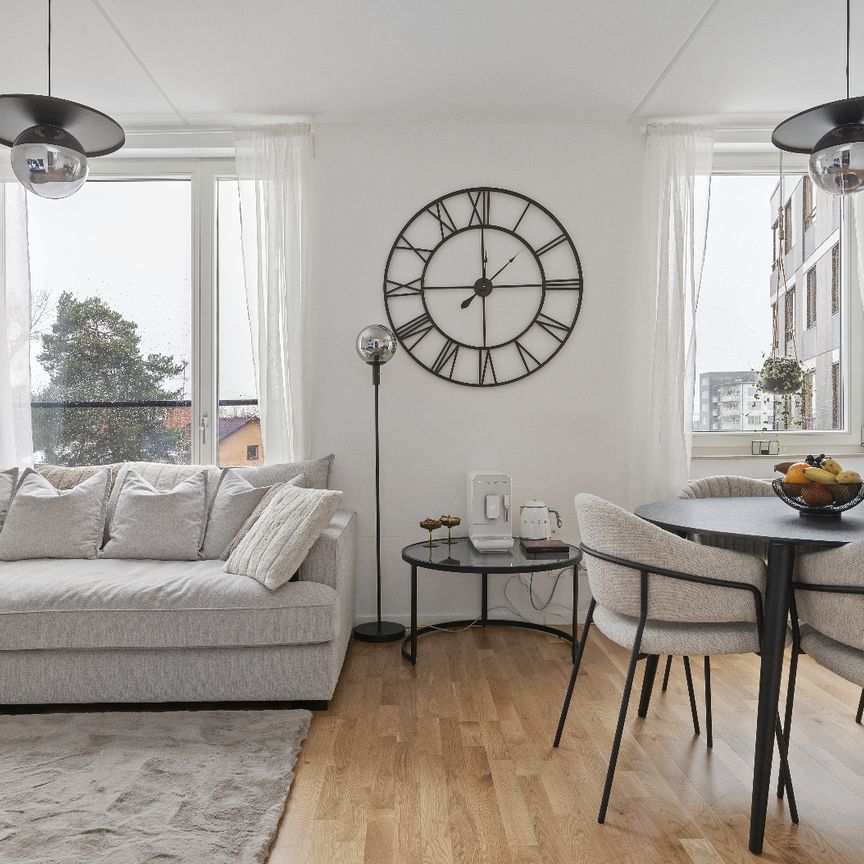 Välplanerad 2:a i populära Mariehäll – uthyres! - Foto 1