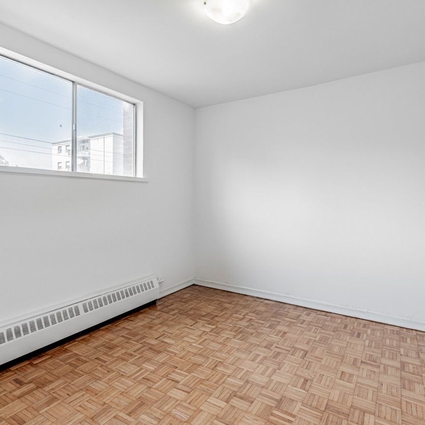 For Lease - 165 Colborne Avenue Unit# 405, Richmond Hill, Ontario - Photo 1