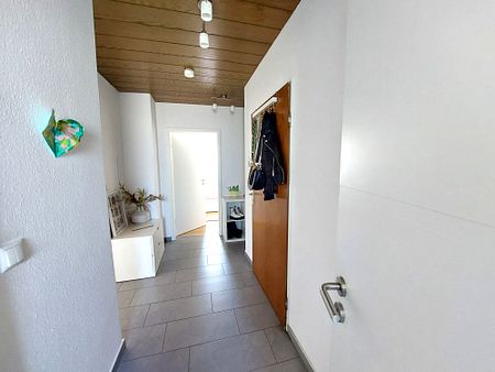 Ruhige 4 Zimmer Wohnung mit Balkon in Einbeck - Photo 2