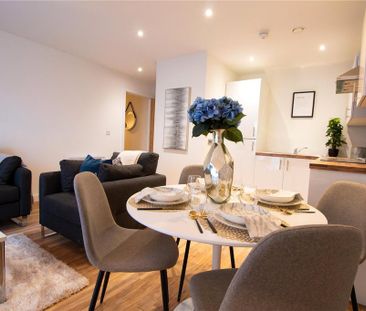 3 bedroom flat to rent - Photo 3