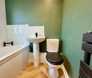 3 bedroom semi-detached house to rent - Photo 5