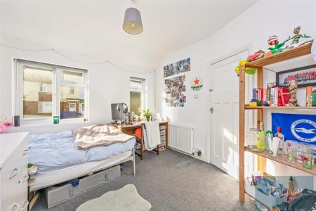 4 bedroom house share to rent - Photo 3