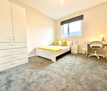 West Pilton Gardens, Pilton, Edinburgh, EH4 4EF - Photo 4