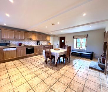 Amber Mill Furniture Cottage - Photo 5