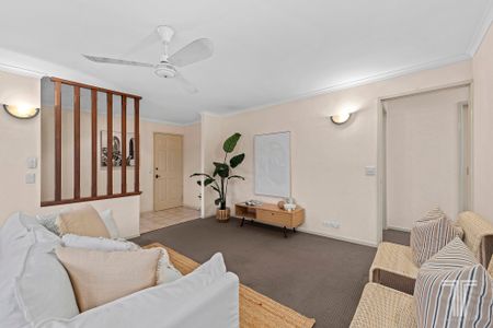 2 Coolcorra Ct, Carindale QLD 4152 - House For Rent | Domain - Photo 2