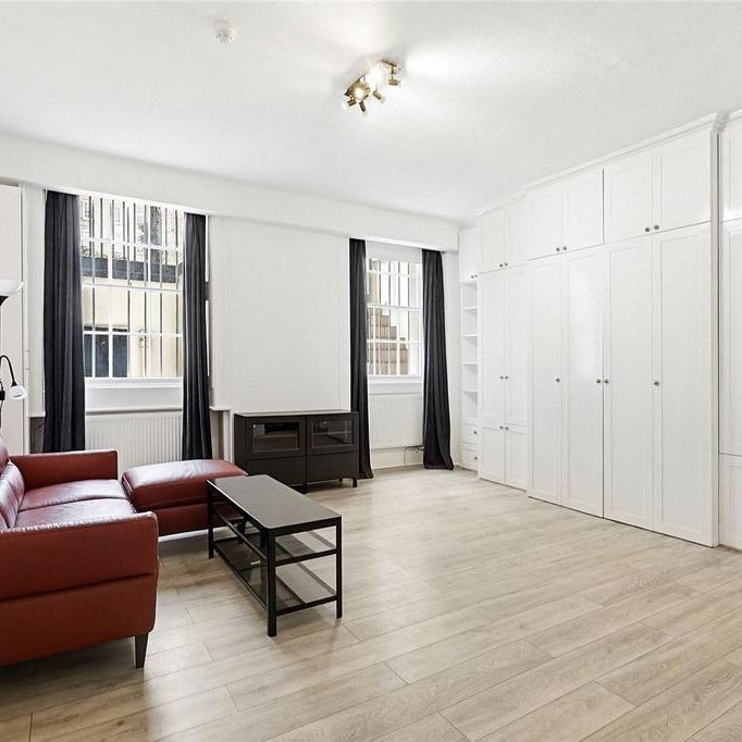 Studio to rent - Photo 1