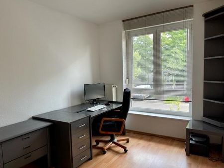 Miete inkl. Nebenkosten: 4.200 € pro Monat, inkl. Strom, inkl. Heizung - Foto 3