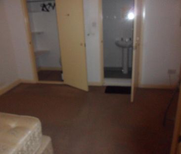 1 bedroom duplex to rent - Photo 2