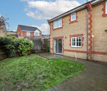 4 bedroom detached house to rent - Photo 1