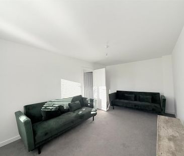 3 bedroom detached house to rent - Photo 3