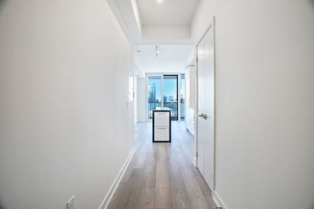 For Lease - 1 FAIRVIEW Road Unit# 1107, Mississauga, Ontario - Photo 5