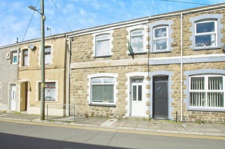 4 bedroom terraced house to rent - Photo 4