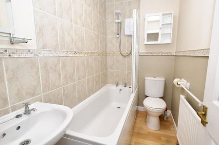 2 bedroom terraced house to rent - Photo 4