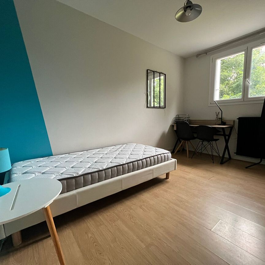 Location Maison 1 pièce 56m² RENNES 35200 - Photo 1