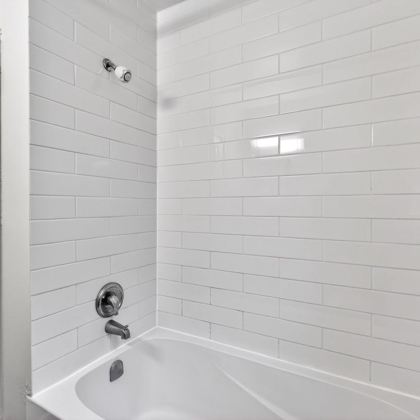 For Lease - 1365 Bayview Avenue Unit# U12, Toronto, Ontario - Photo 1