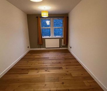 2 bedroom property to rent - Photo 3