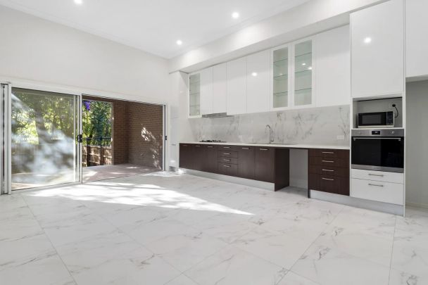 Contemporary 2-bedroom granny flat - Photo 1