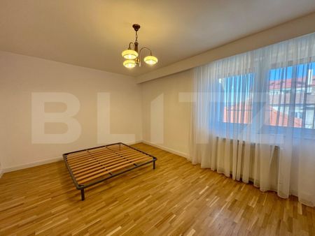 Duplex exclusivist– 400 mp, design modern, 5 dormitoare ?? - Fotografie 3