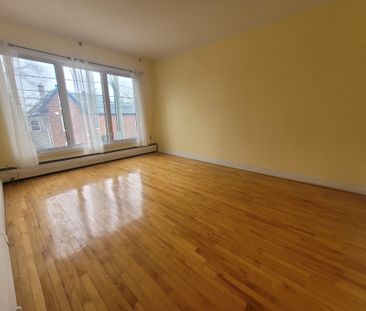 842 Rue Prieur E., Montréal (Ahuntsic-Cartierville), QC H2C - Photo 4