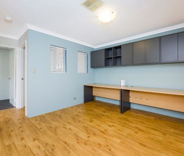 Coastal Comfort Family Home - Photo 5