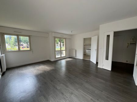 Location appartement 3 pièces, 83.09m², Poissy - Photo 2