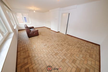 Appartement met autostandplaats in het centrum van Bilzen - Photo 5