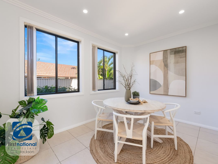Stylish & Convenient Townhouse Living - Photo 2