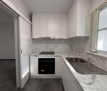 Contemporary Living in Prime Location - Photo 5