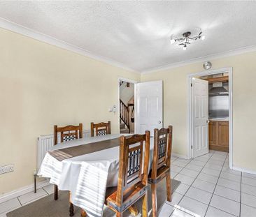 4 bedroom detached house to rent - Photo 3