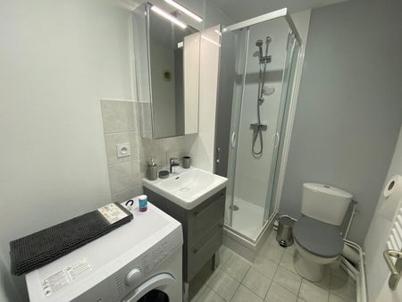 Location Appartement 1 pièce 22m² ORLEANS 45000 - Photo 4