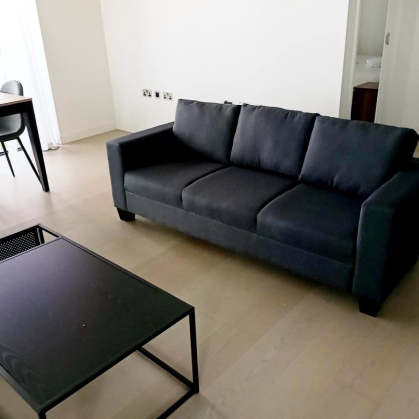 2 Bedroom 2 Bathroom Flat4306 - Photo 1