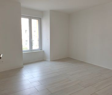 Grand appartement de 2 pièces au 1er étage avec ascenseur et entrée... - Photo 3