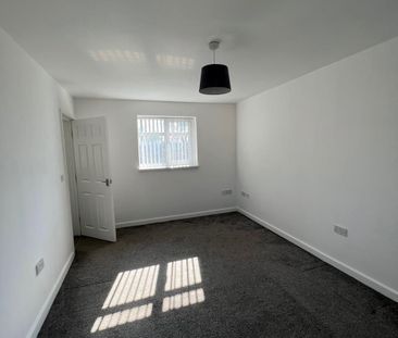 2 Bed Semi-Detached House, Sutton Approach, LS14 - Photo 1