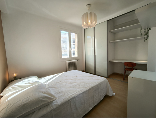 Chambre dans un joli T4 - Léon Bourgeois - 83100 Toulon - Photo 1