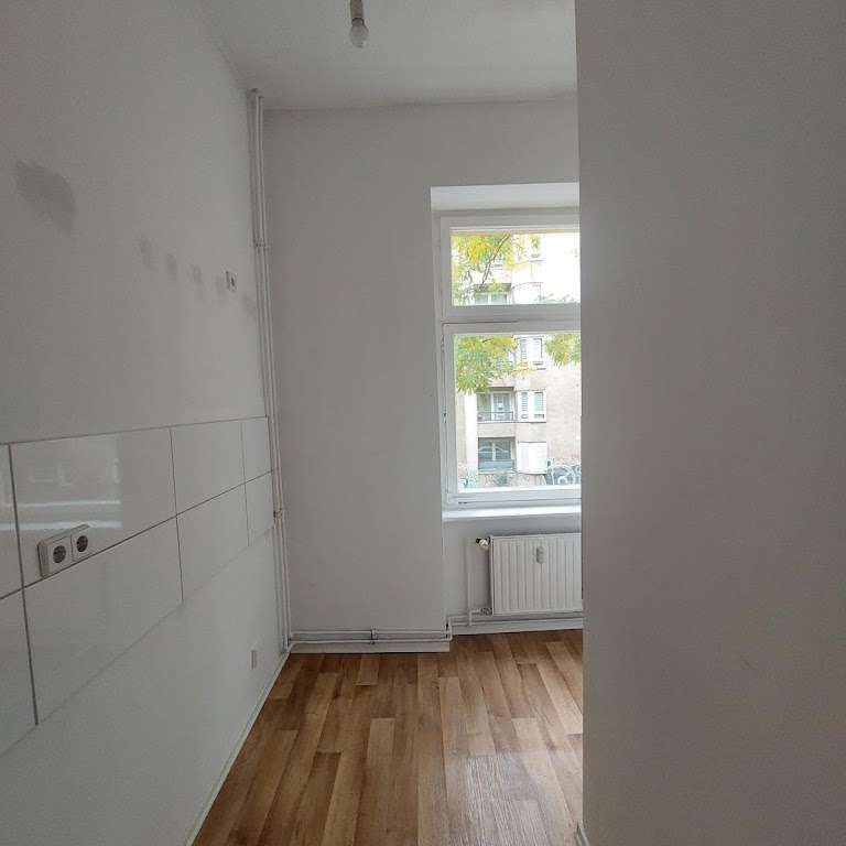 2-Zimmer-Wohnung nahe dem Schillerkiez sucht neue Mieter! Ab sofort! - Photo 1