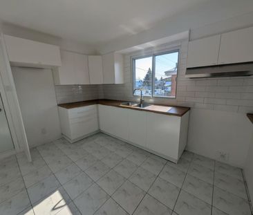 4½ Rénové Ste-Thérèse | 2e étage | Stationnement x2 | Disponible - Photo 4