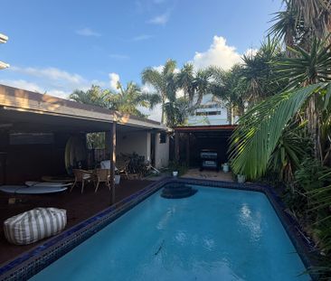 Miami - Photo 5