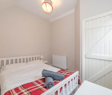 2 bedroom flat to rent - Photo 6