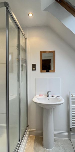 2 Bedroom Apartment - First Floor - Photo 1