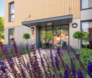 2 bedroom retirement property to rent - Photo 4